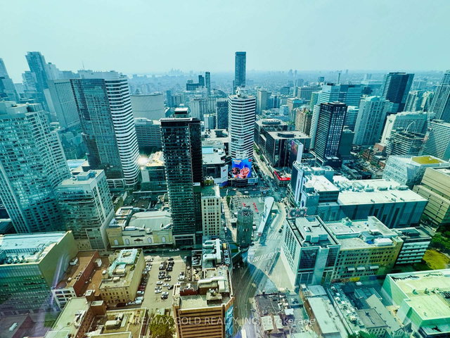 LPH03 (58th Floor) - 252 Church Street