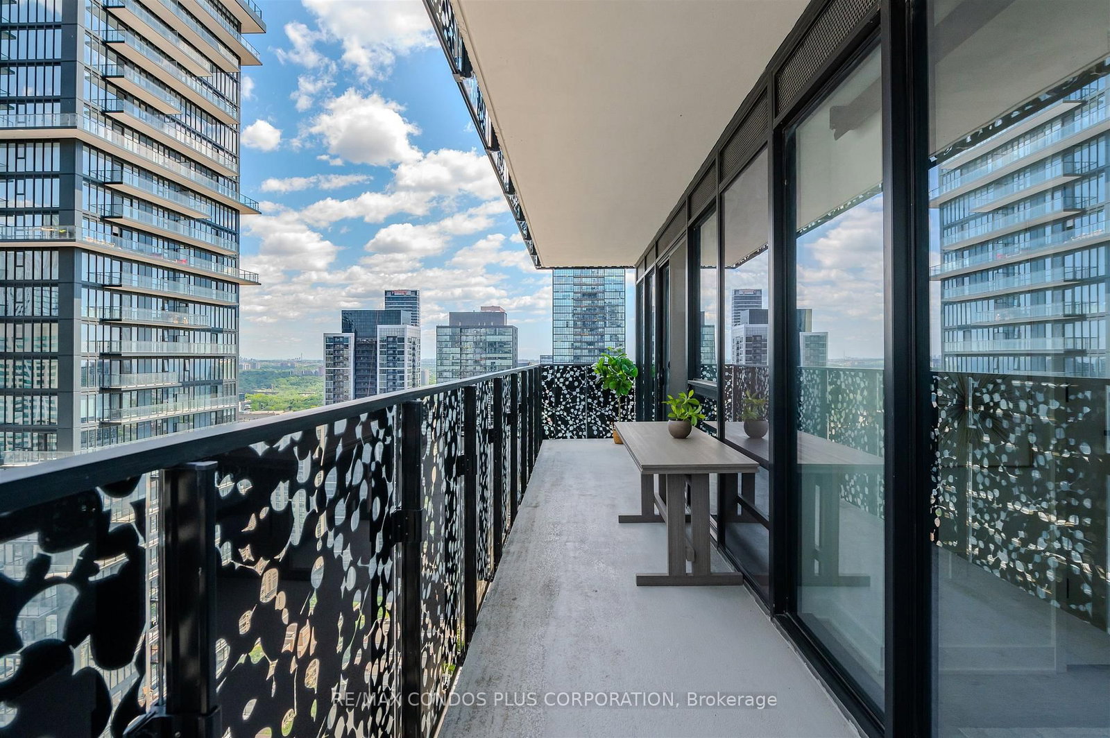 55 E Charles Street • #3812 • Toronto, ON photo 16