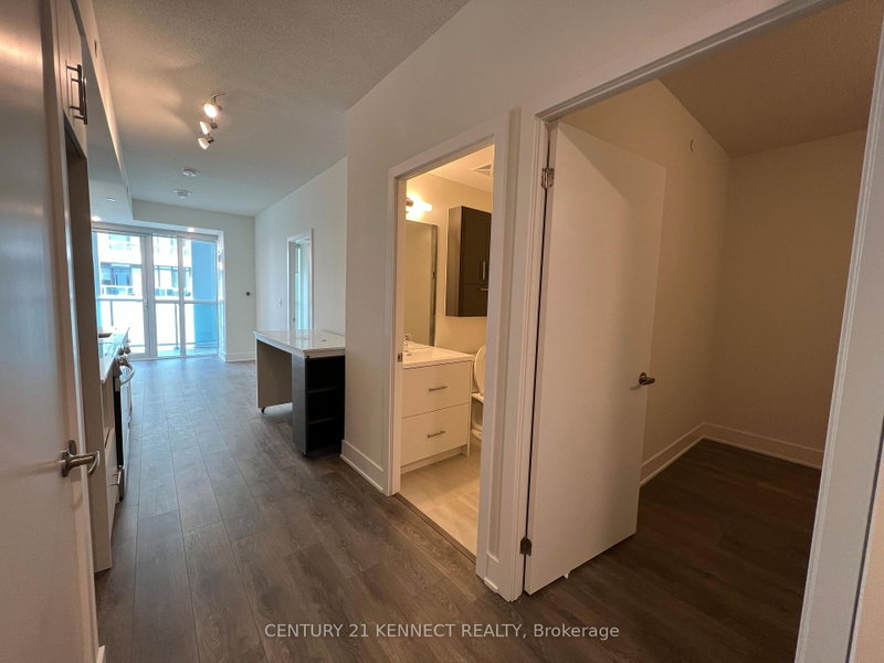 1516 - 188 Fairview Mall Drive