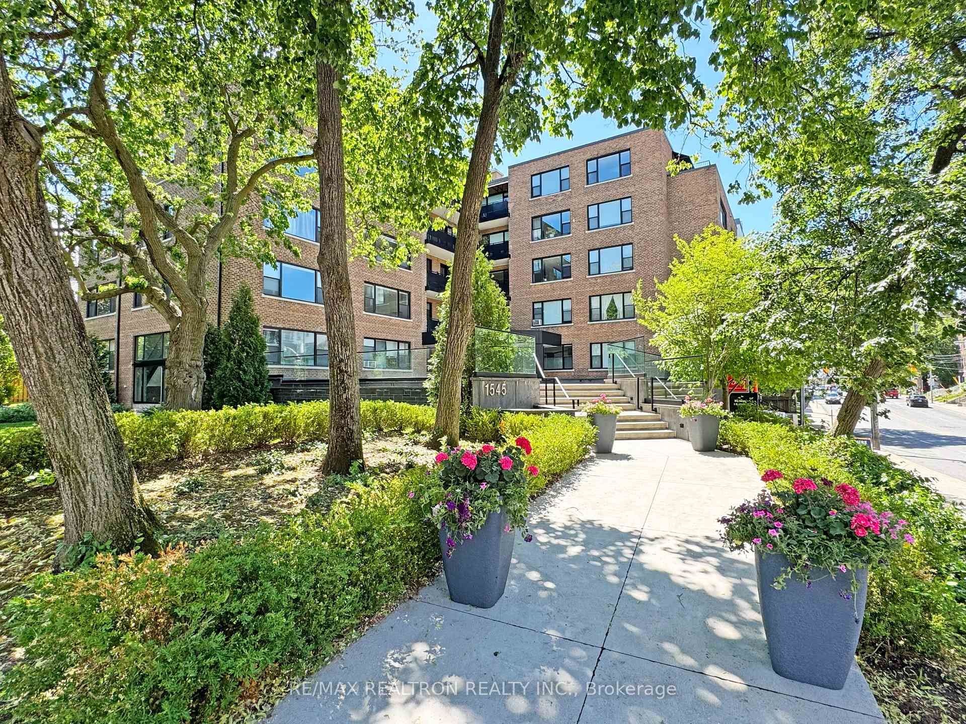 1545 Bathurst Street, Unit 204