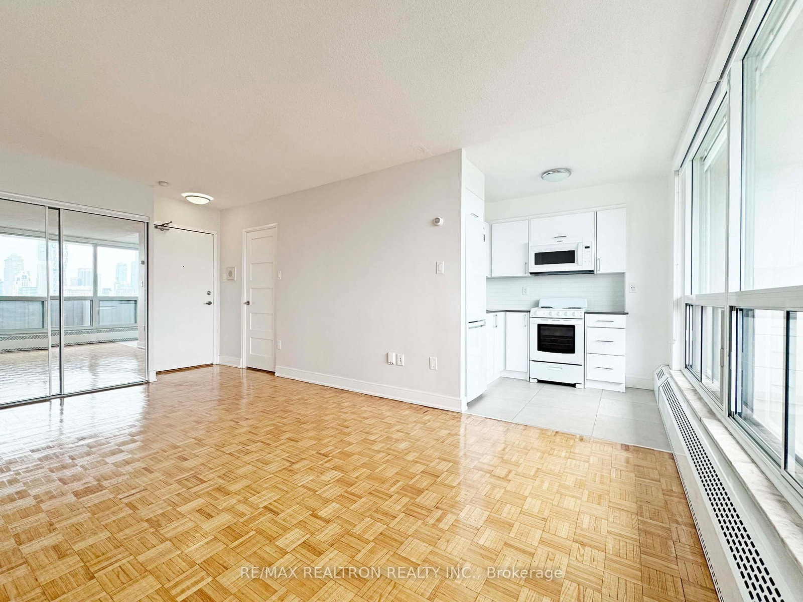 2107-666 Spadina Avenue, Toronto, ON, photo 3