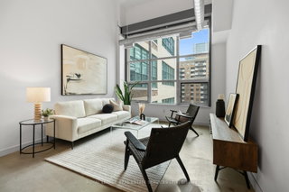 501 - 135 Dalhousie Street