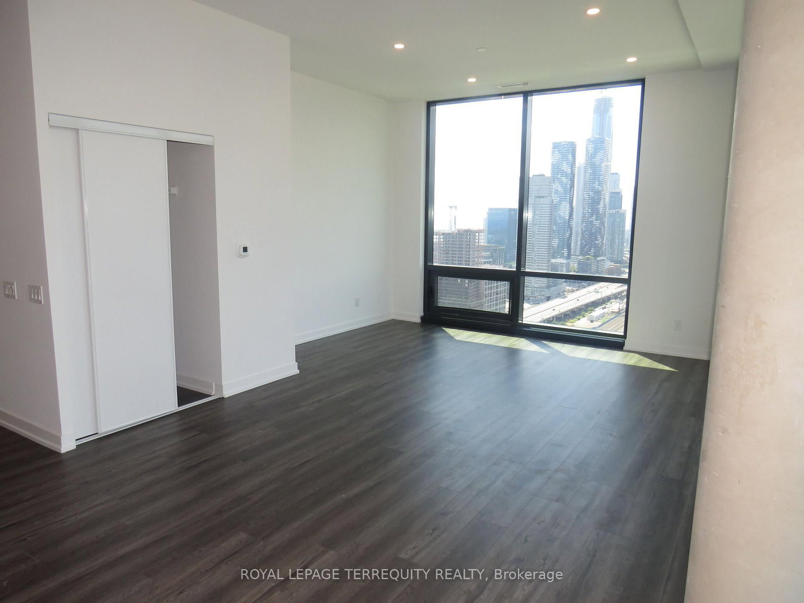 35 Parliament Street • #3304 • Toronto, ON photo 13