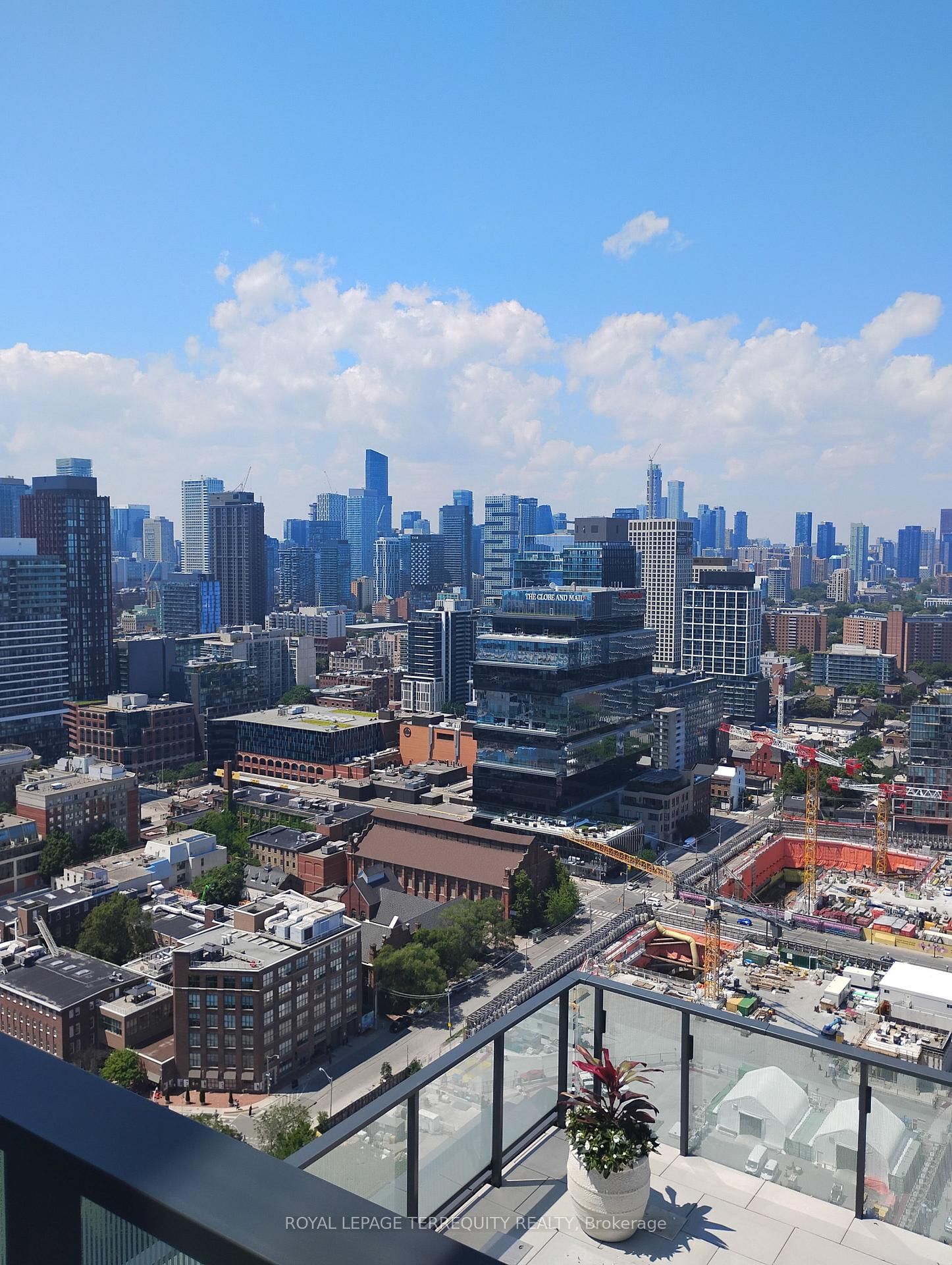 35 Parliament Street • #3304 • Toronto, ON photo 27