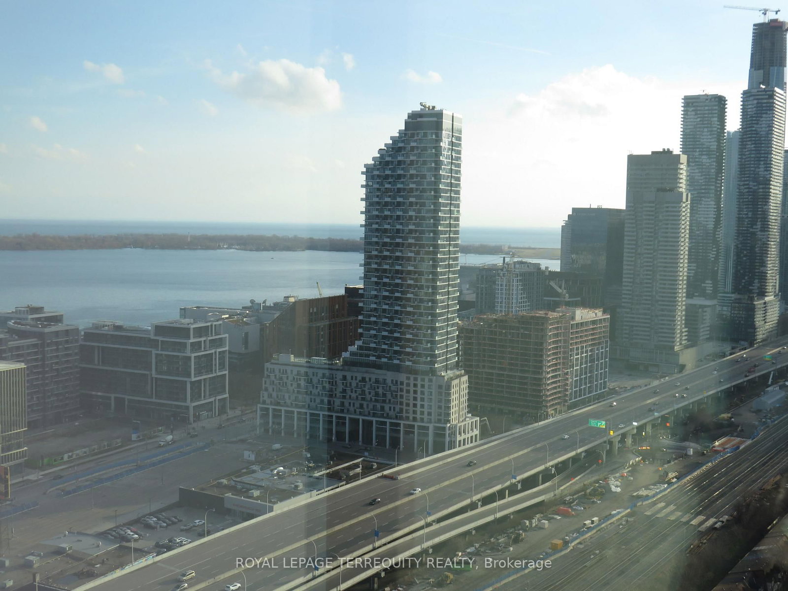 35 Parliament Street • #3304 • Toronto, ON photo 8