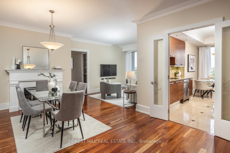 906C - 662 Sheppard Avenue E