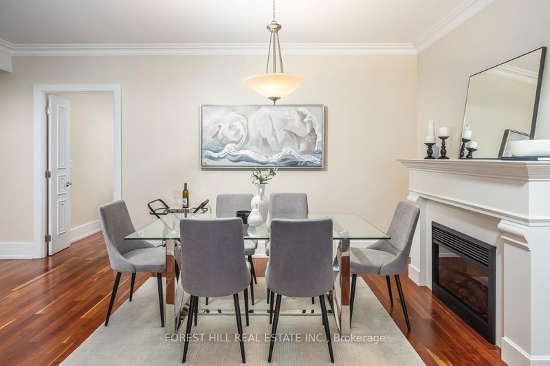 906C - 662 Sheppard Avenue E