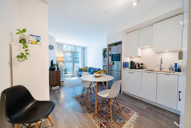 502 NT - 99 Broadway Avenue