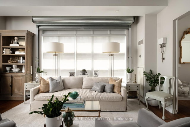 803 - 23 Brant Street