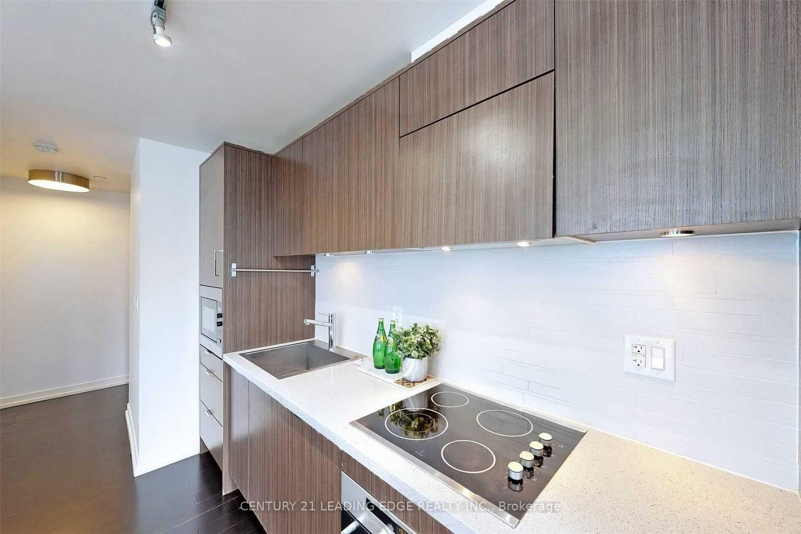 21 Widmer Street • #1702 • Toronto, ON photo 12