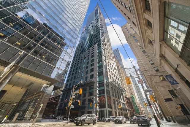 3401 - 311 Bay Street