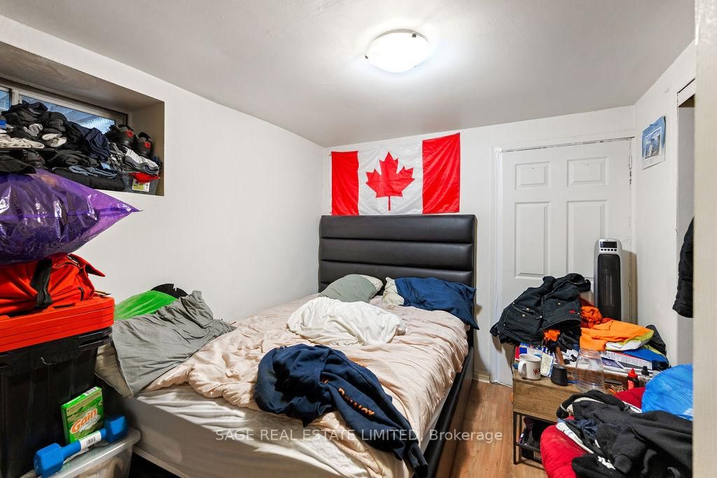 276 Crawford Street • Toronto, ON photo 23