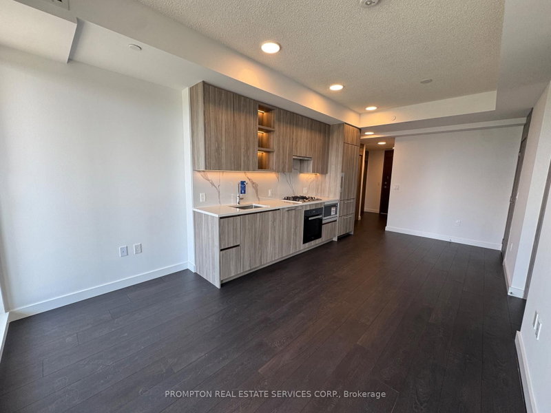 home for lease on 1115-18 Esther Shiner Boulevard