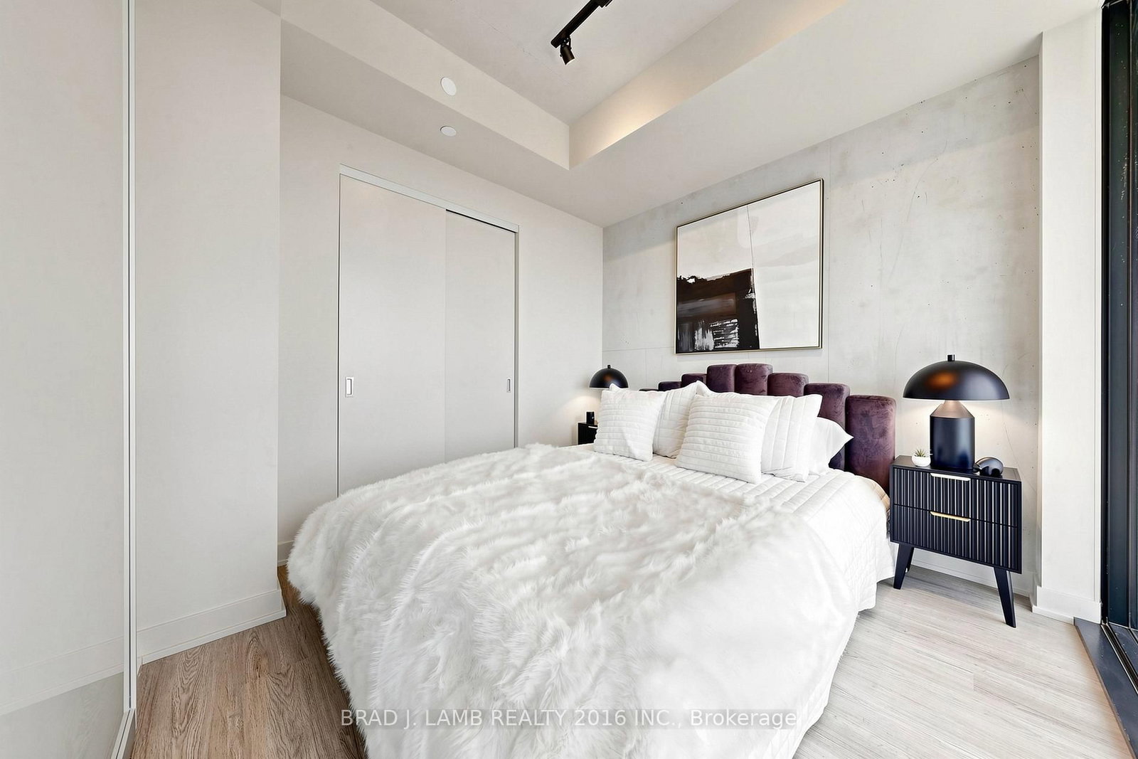 284 E King Street • #2004 • Toronto, ON photo 19
