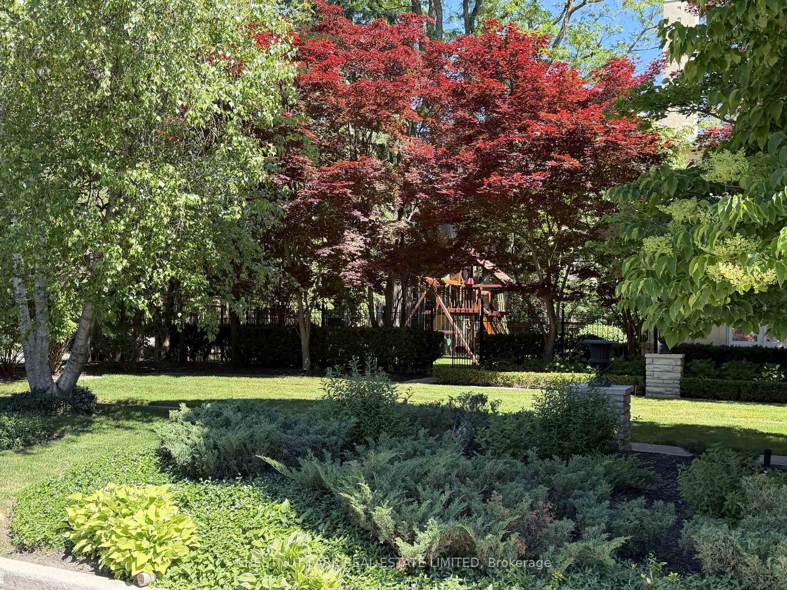 1 Glen Edyth Place • Toronto, ON photo 32