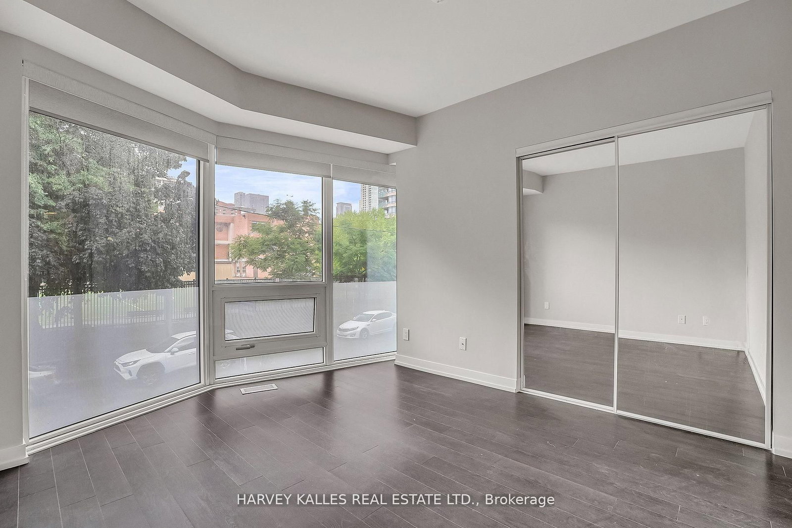 85 Wood Street • #TH5 • Toronto, ON photo 13