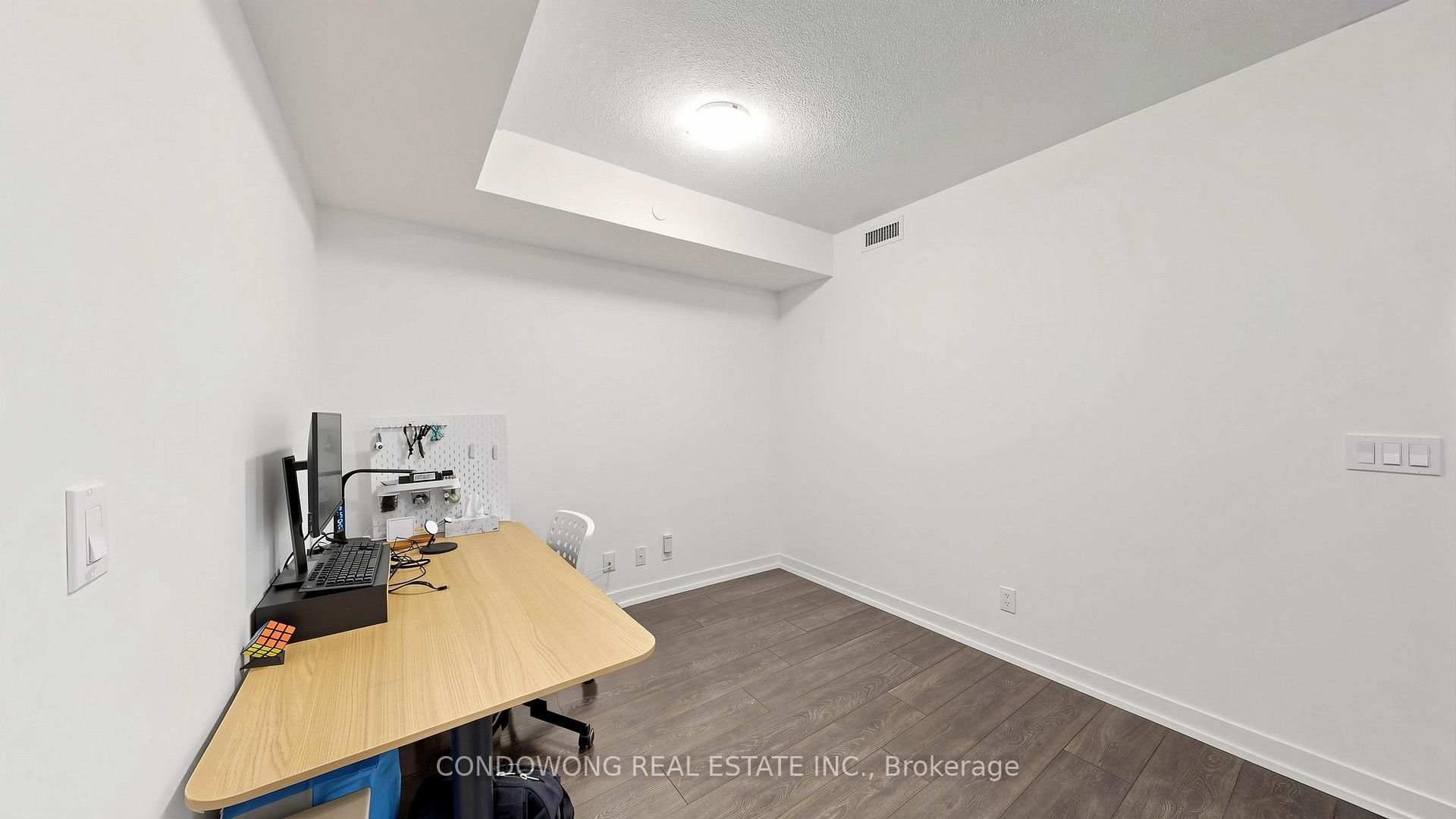 60 Shuter Street, Unit 616