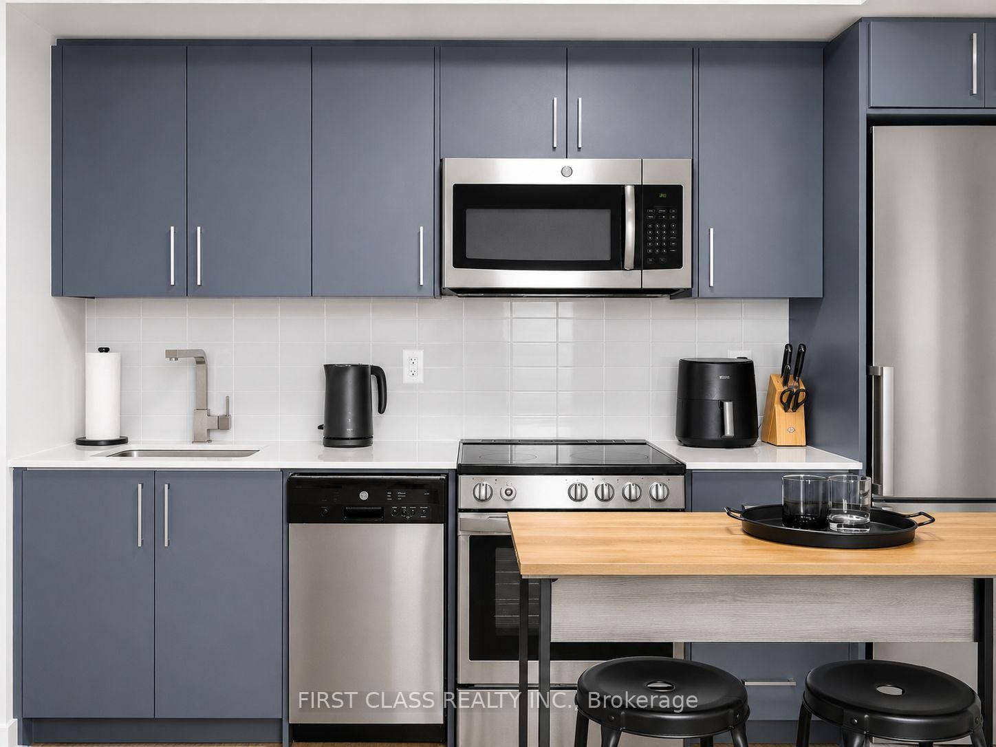 38 Monte Kwinter Court • #616 • Toronto, ON photo 6
