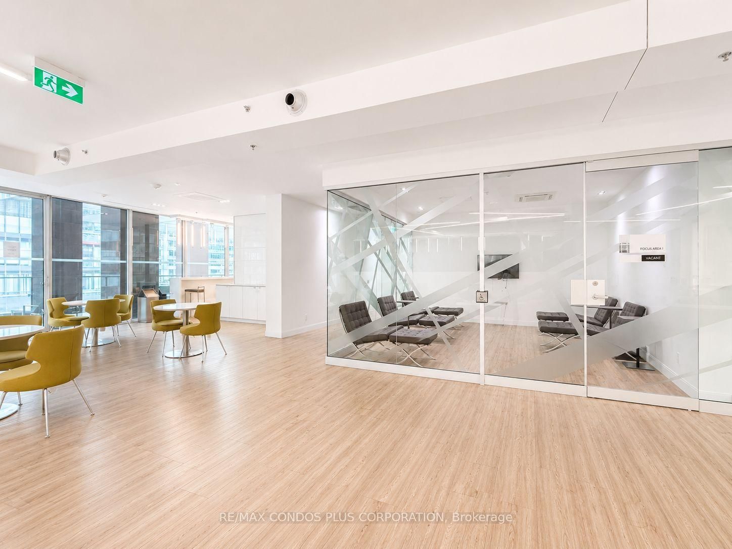 181 Dundas Street E, Unit 2215