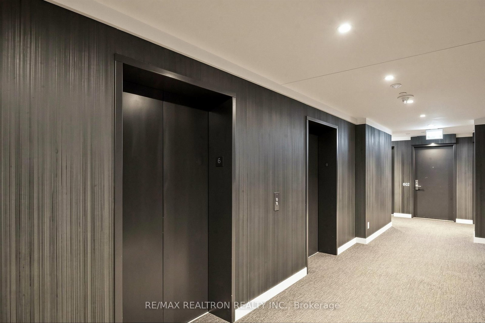 20 Edward Street • #619 • Toronto, ON photo 42
