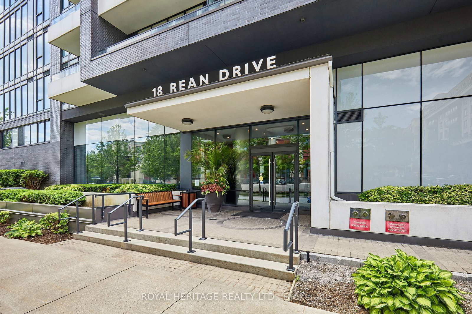 204-18 Rean Drive, Toronto, ON, photo 2