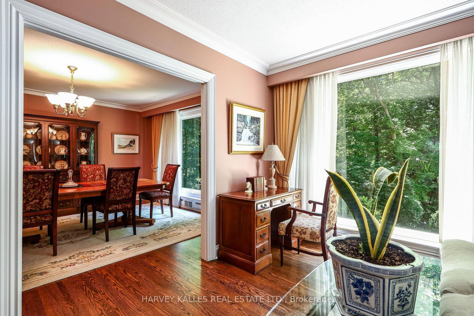 176 Old Yonge Street • Toronto, ON photo 12