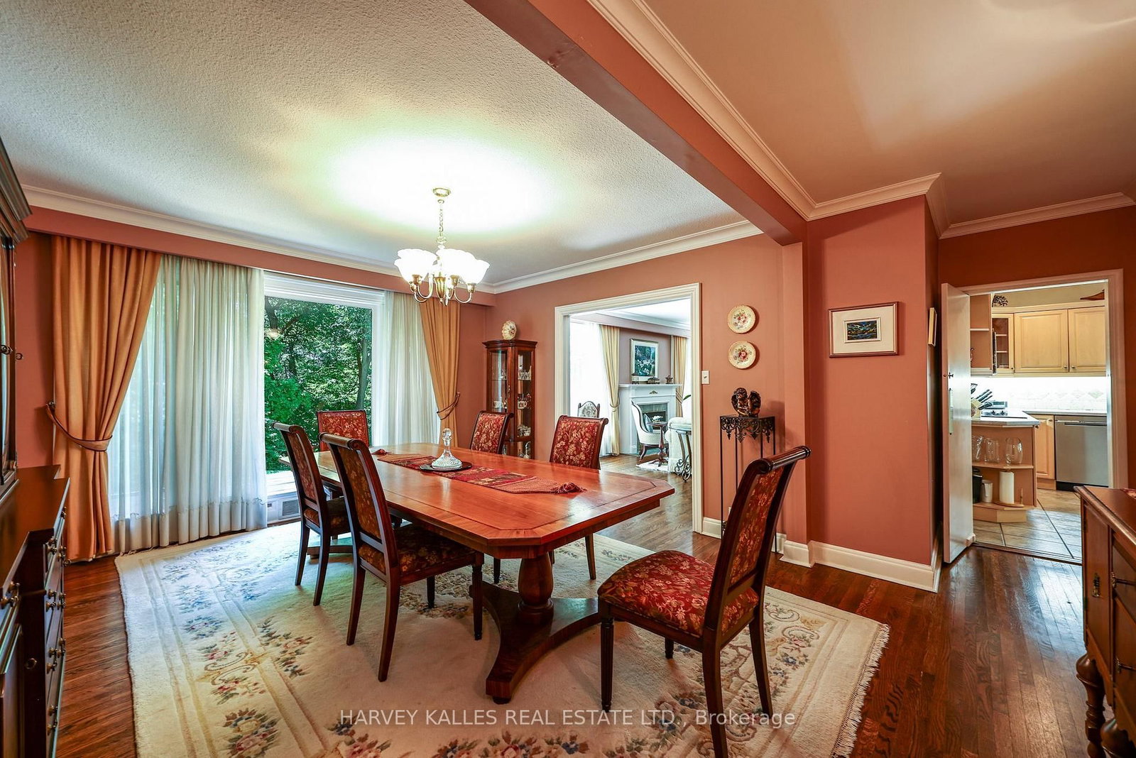 176 Old Yonge Street • Toronto, ON photo 14