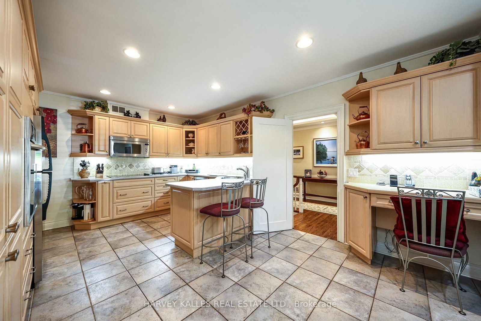 176 Old Yonge Street • Toronto, ON photo 18