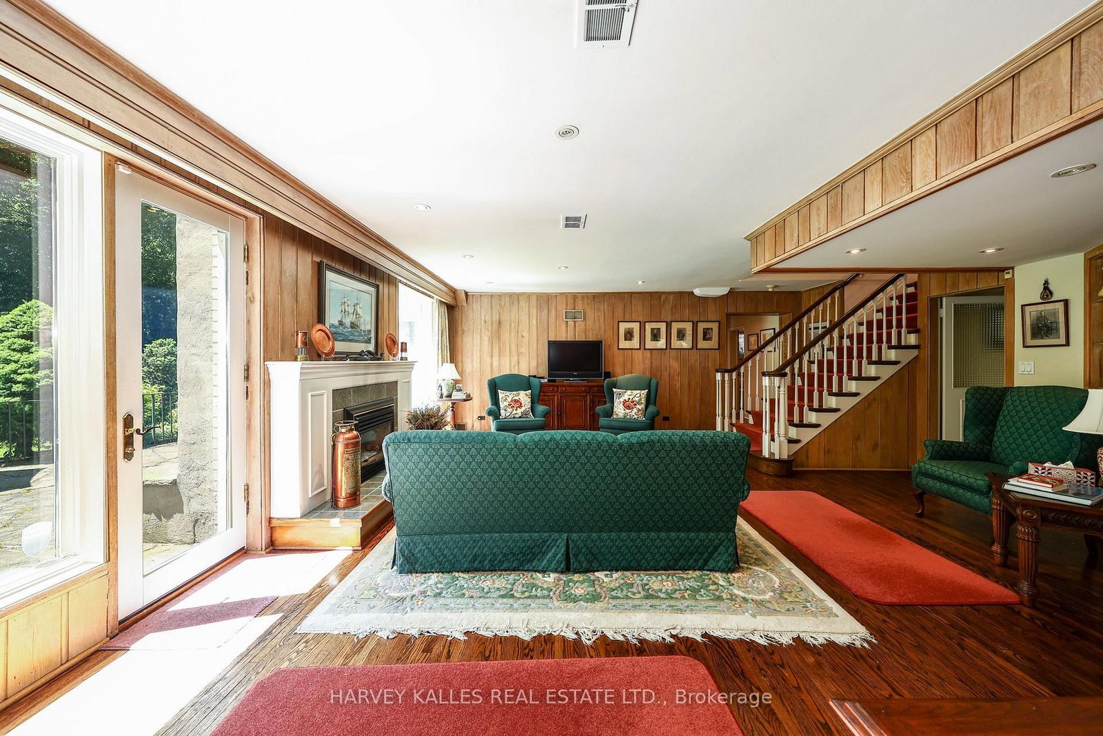 176 Old Yonge Street • Toronto, ON photo 33