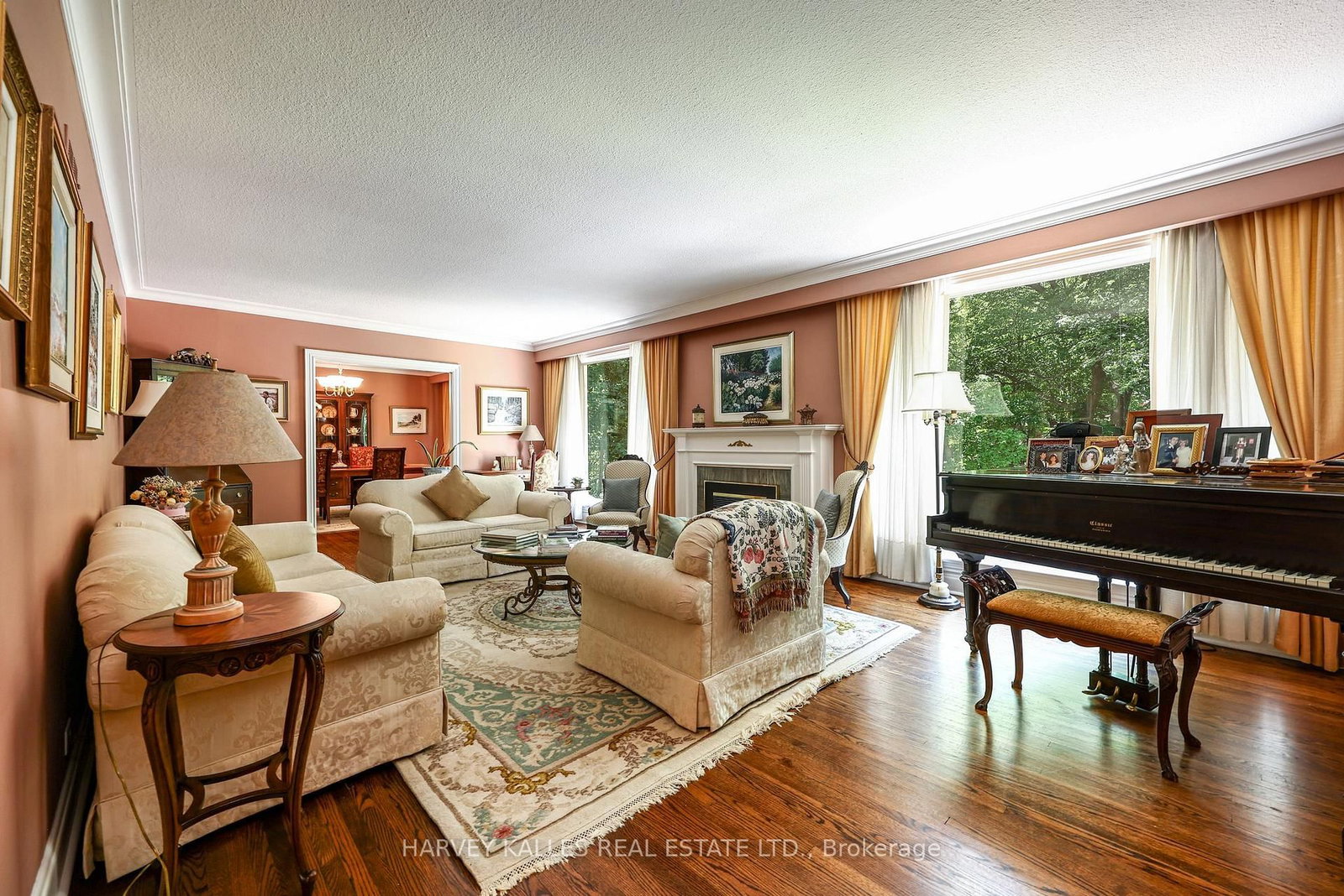 176 Old Yonge Street • Toronto, ON photo 8