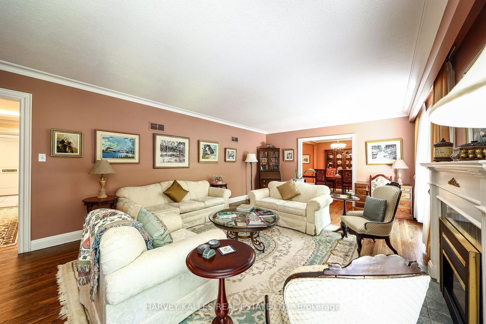 176 Old Yonge Street • Toronto, ON photo 9