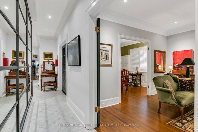 7B Clarendon Avenue