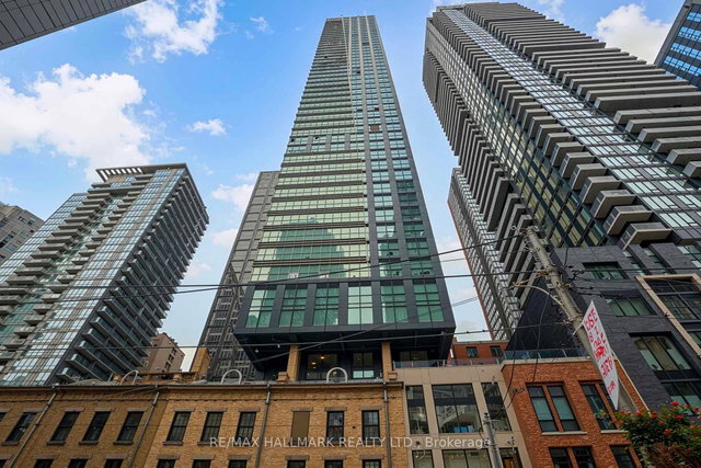 1703 - 327 King Street W