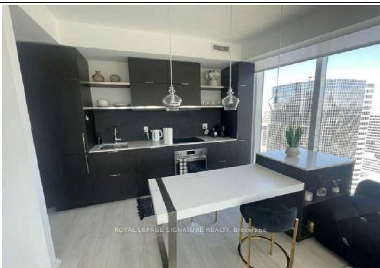 197 Yonge Street, Unit 3802