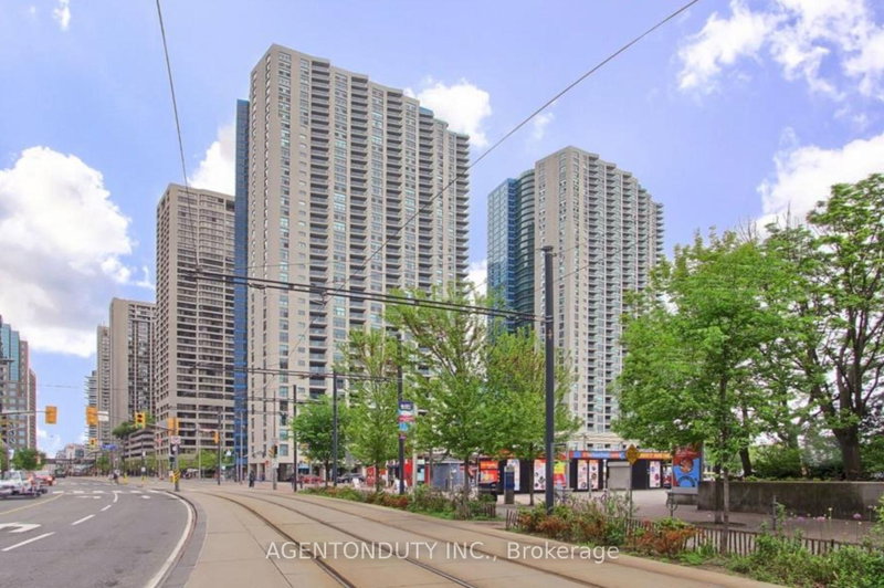 2711 - 77 Harbour Square