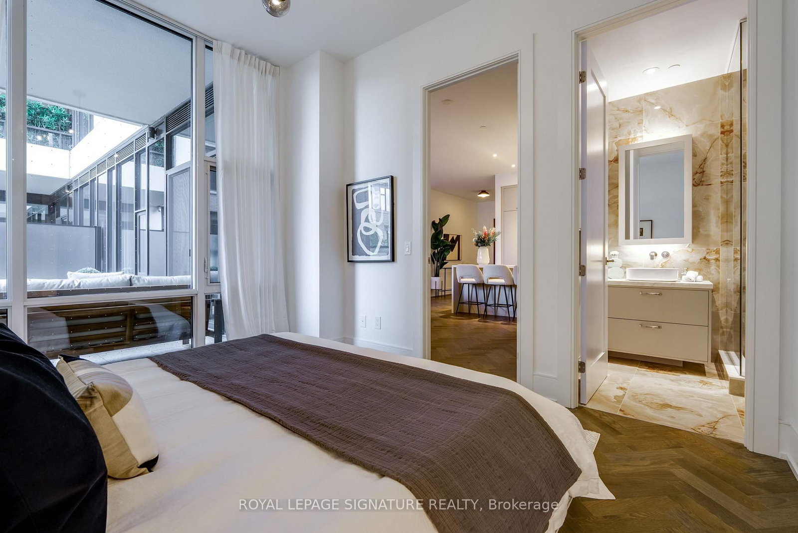 455 W Wellington Street • #312 • Toronto, ON photo 16