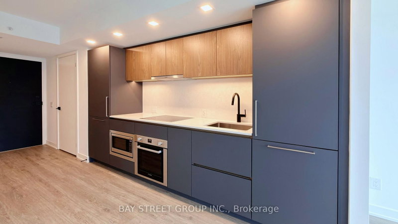 1211 - 609 Sherbourne Street