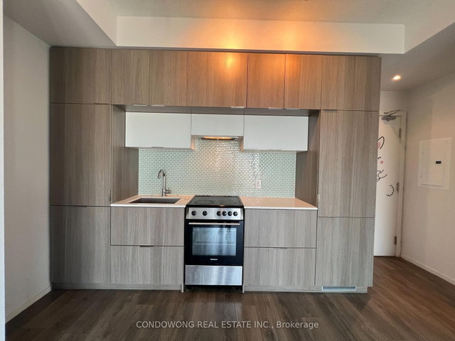 3608 - 159 Dundas Street E