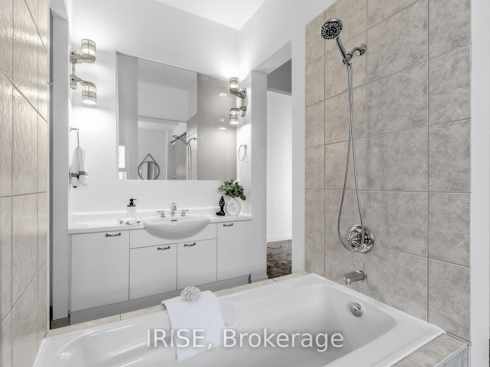 155 Dalhousie Street • #921 • Toronto, ON photo 20