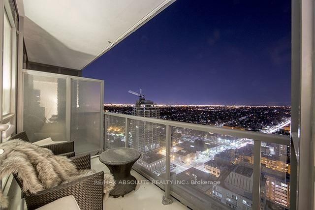 30 Roehampton Avenue • #3007 • Toronto, ON photo 11