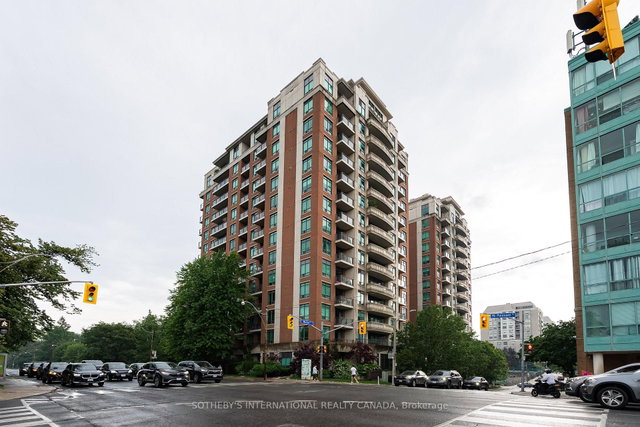 809 - 319 Merton Street