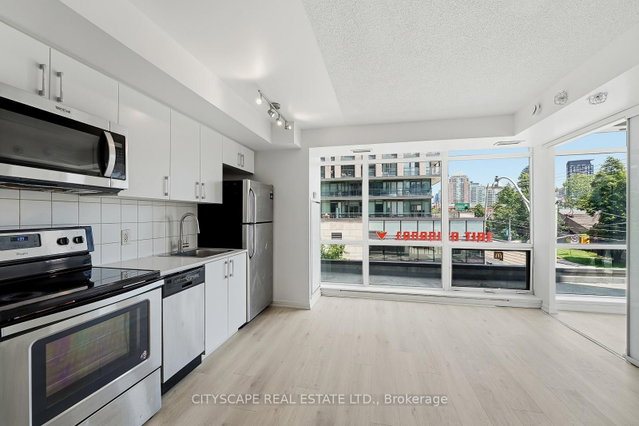 211 - 20 Joe Shuster Way