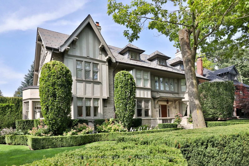170 Roxborough Drive
