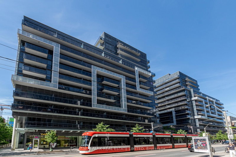 1122 - 1030 King Street W