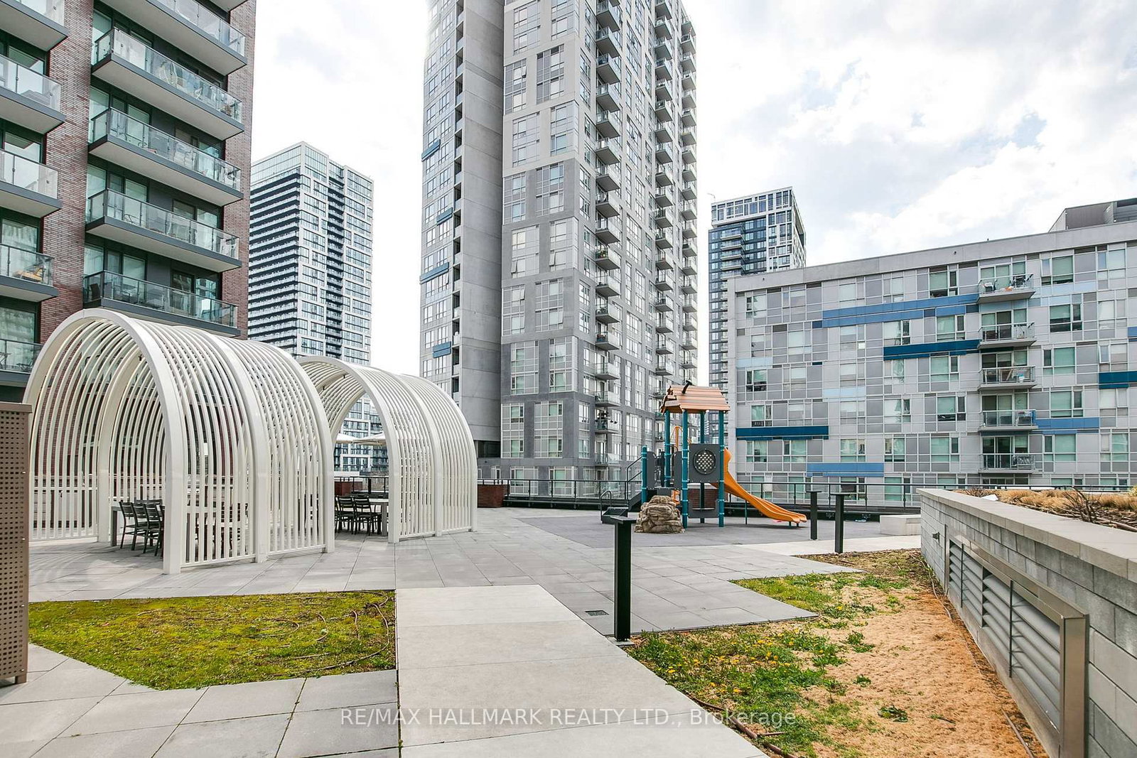 35 Tubman Avenue • #1021 • Toronto, ON photo 39