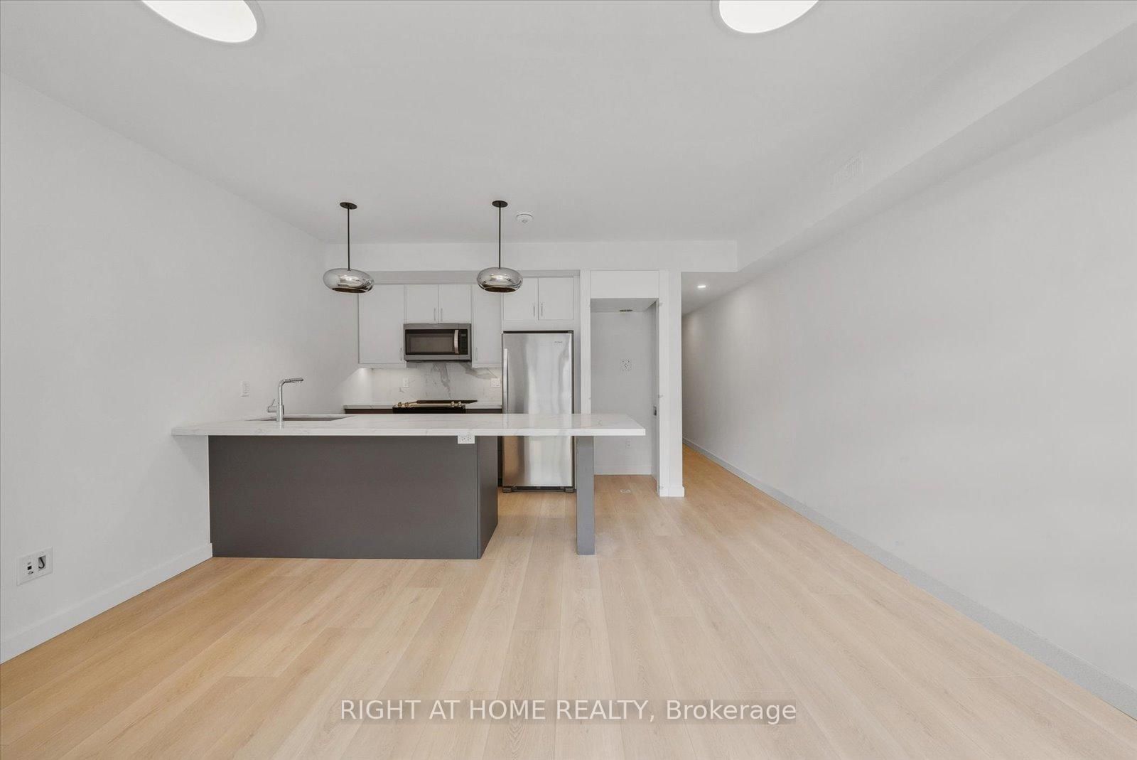 2-367 Howland Avenue, Toronto, ON, photo 4