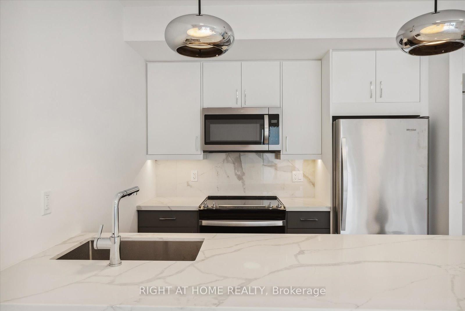 2-367 Howland Avenue, Toronto, ON, photo 5