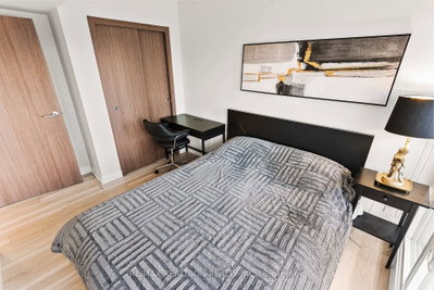 17 Bathurst Street • #2508 • Toronto, ON