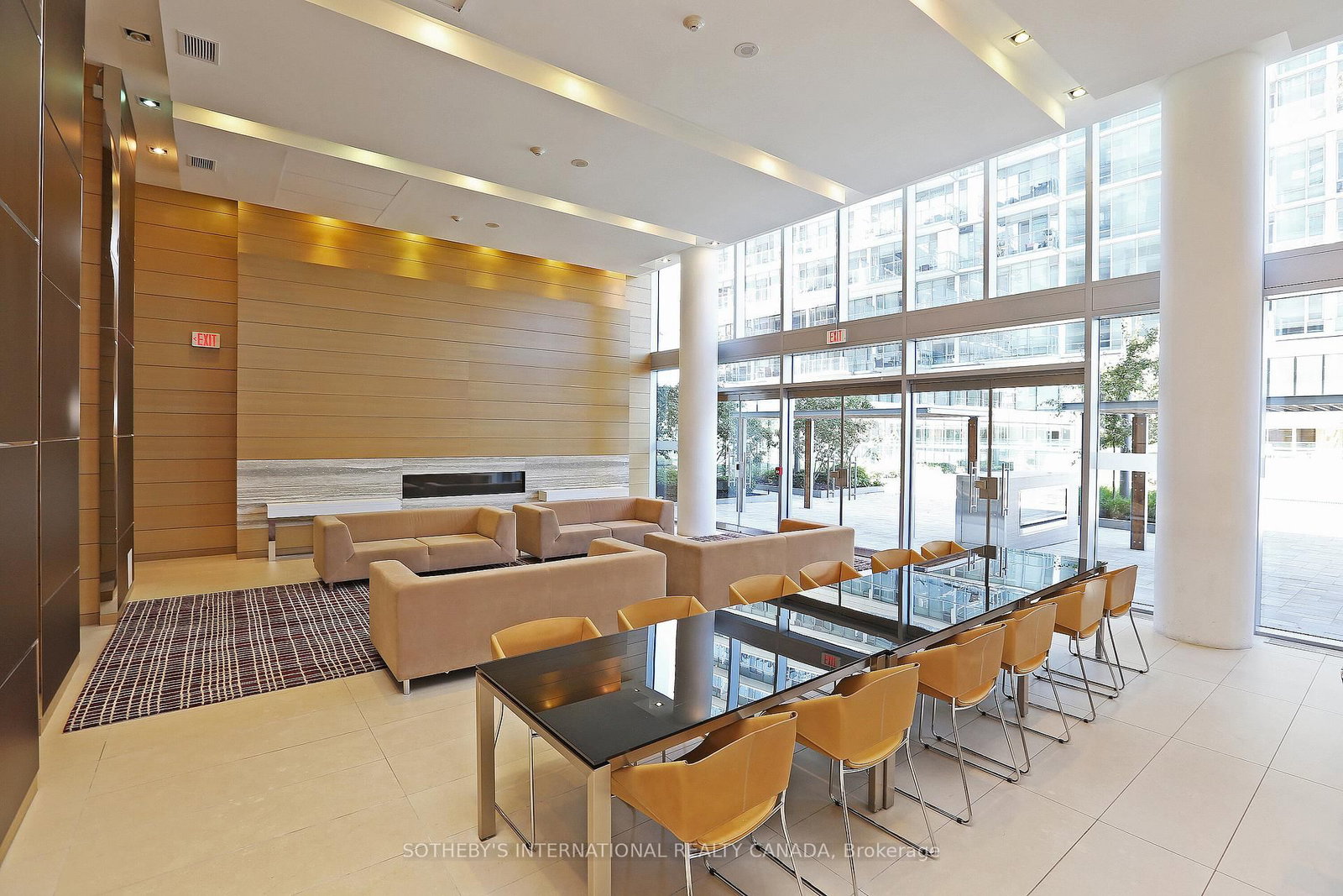 Condo for lease at 811-29 Queens Quay, Toronto, Ontario, M5E 0A4 - Waterfront Communities C8 - MLS: C13463532