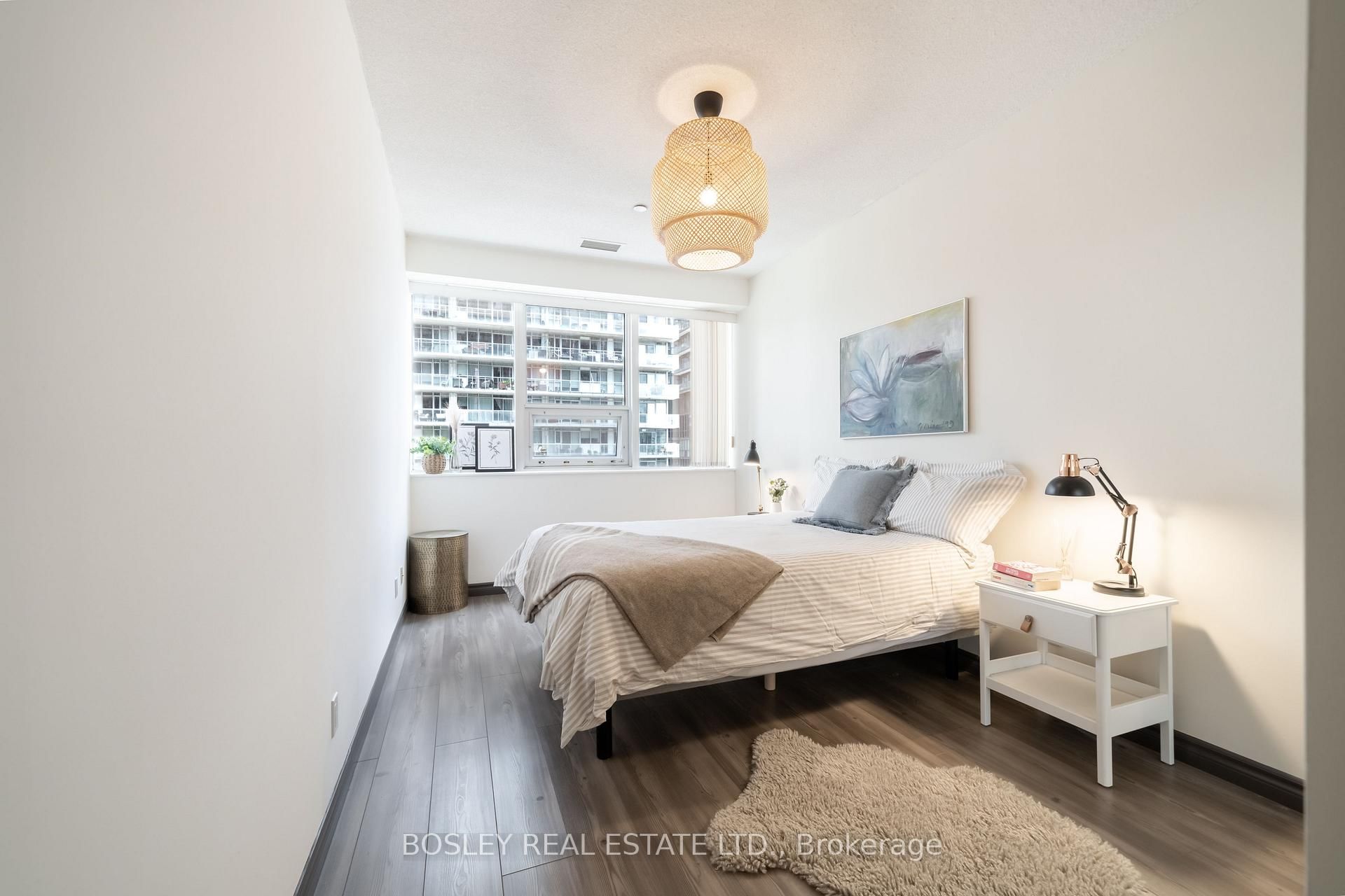 393 King Street W, Unit 604